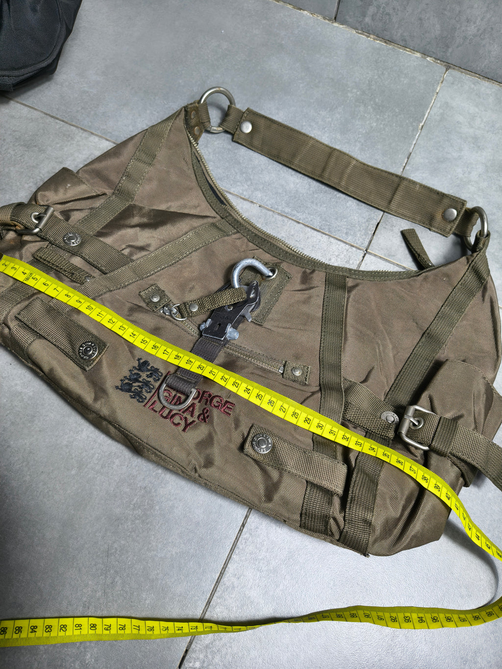 Oliwkowa torebka GGL