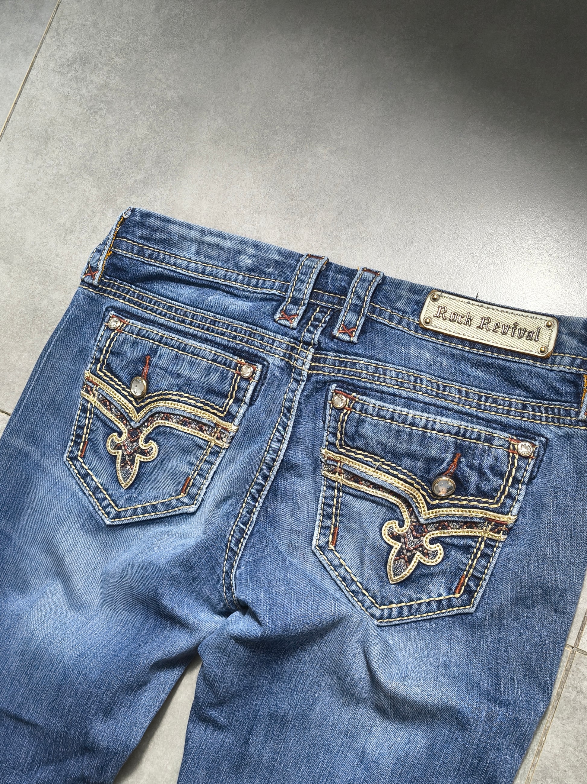 Flared Jeansy Rock Revival