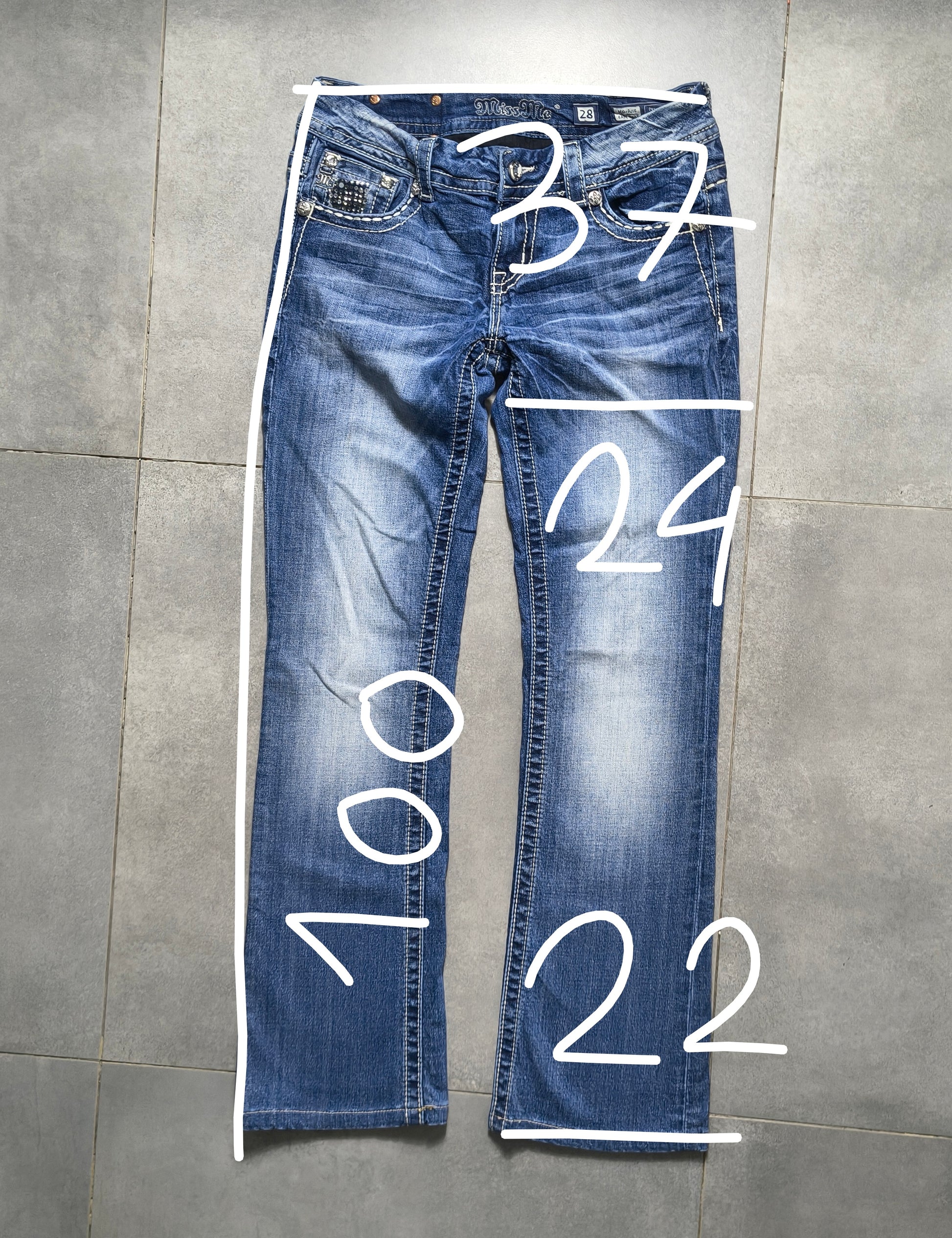 Granatowe flared jeansy Miss Me