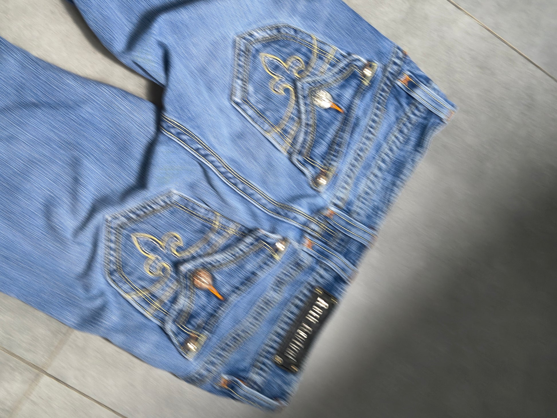 Jeansy Flared Rock Revival