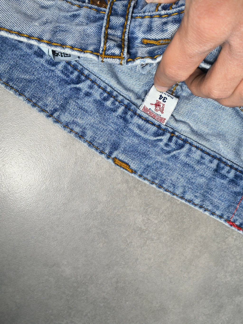 Jeansy True Religion