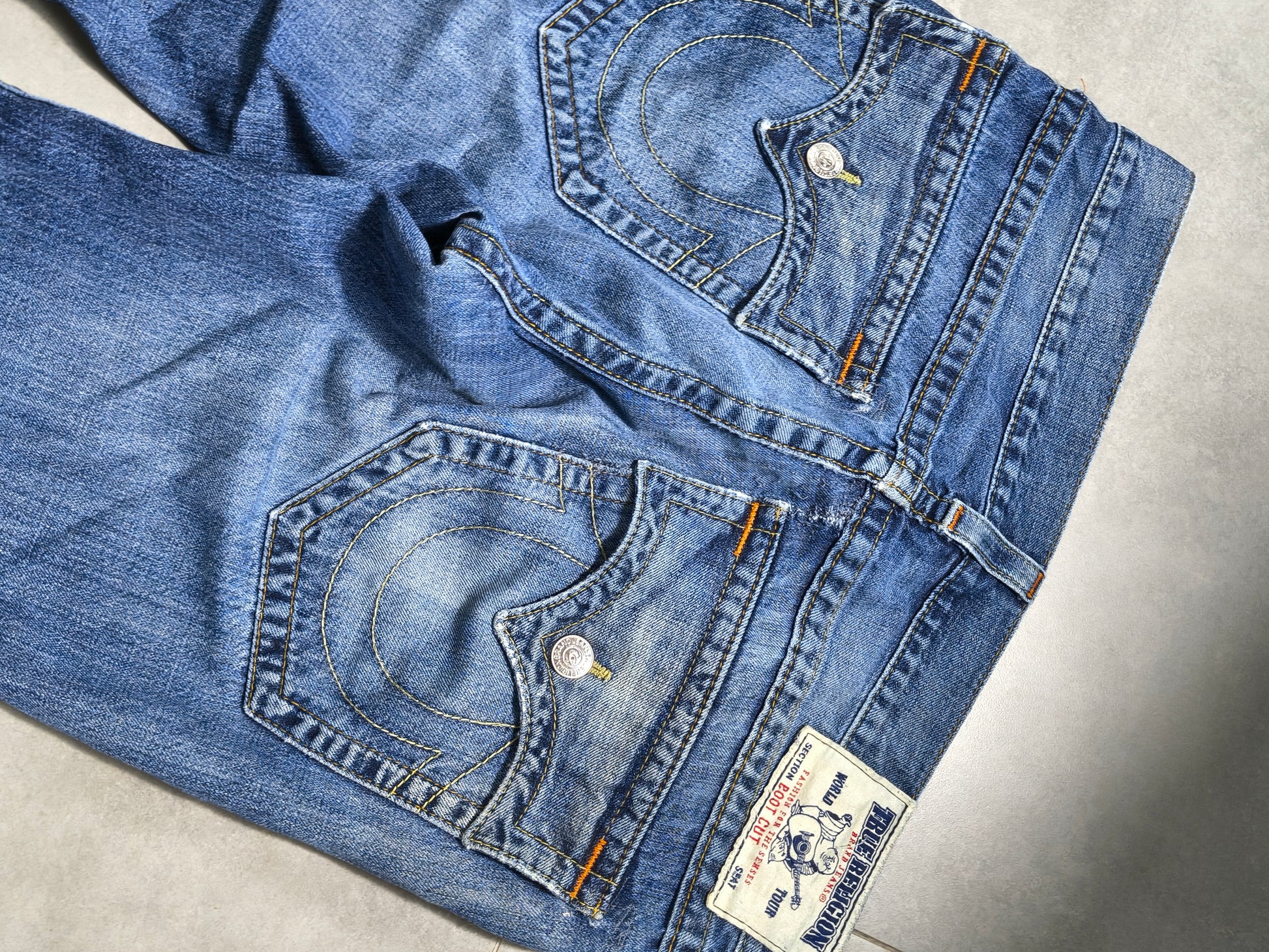 Jeansy True Religion
