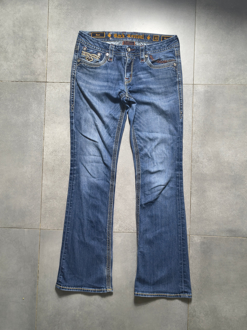 Flared Jeansy Rock Revival